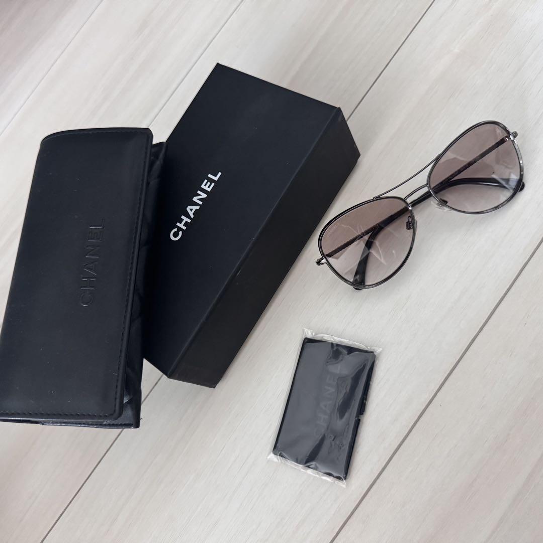 CHANEL グラデーションサングラス