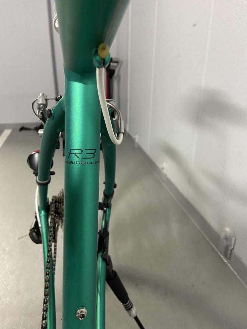 自転車本体 GIANT ESCAPE R3 2020