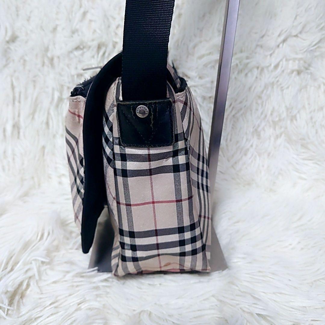 BURBERRY ✨️ ミニショルダー バッグ クロスボディ ノバチェック BURBERRY ✨️ ミニショルダー バッグ クロスボディ ノバチェック