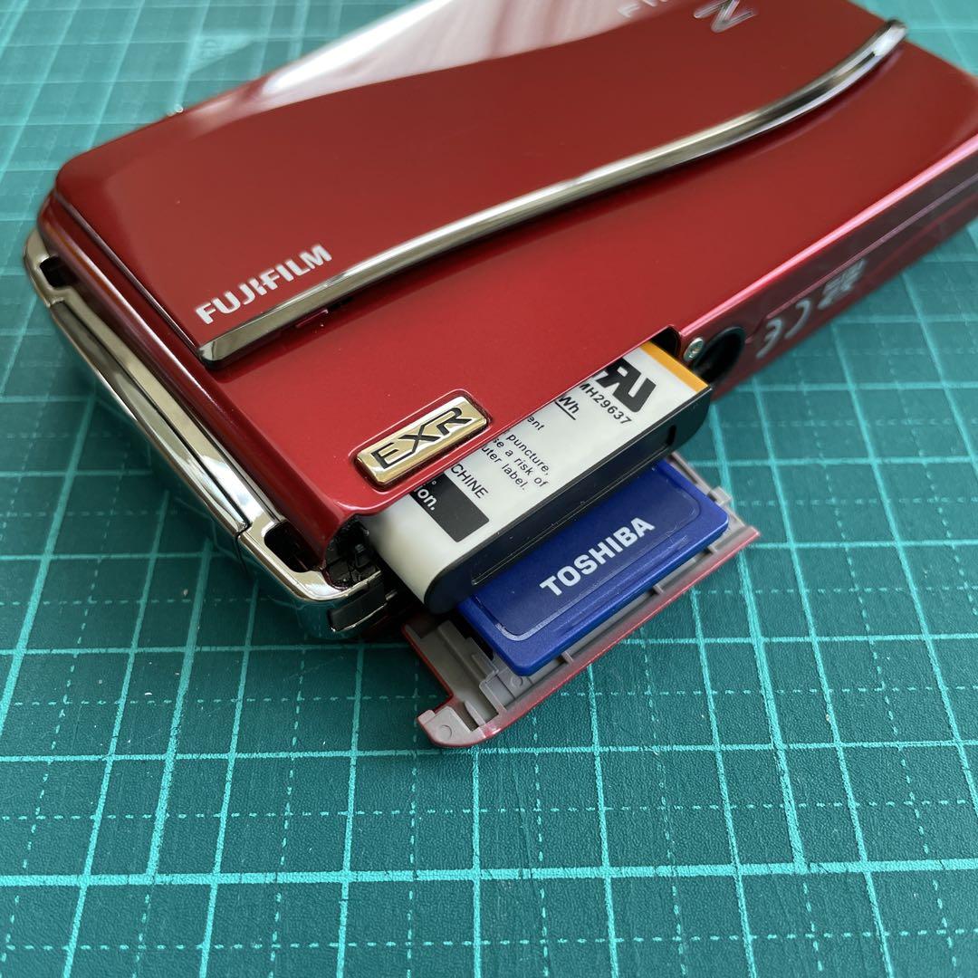 【超美品】オールドコンデジ FUJI FILM FinePix Z800EXR デジタルカメラ