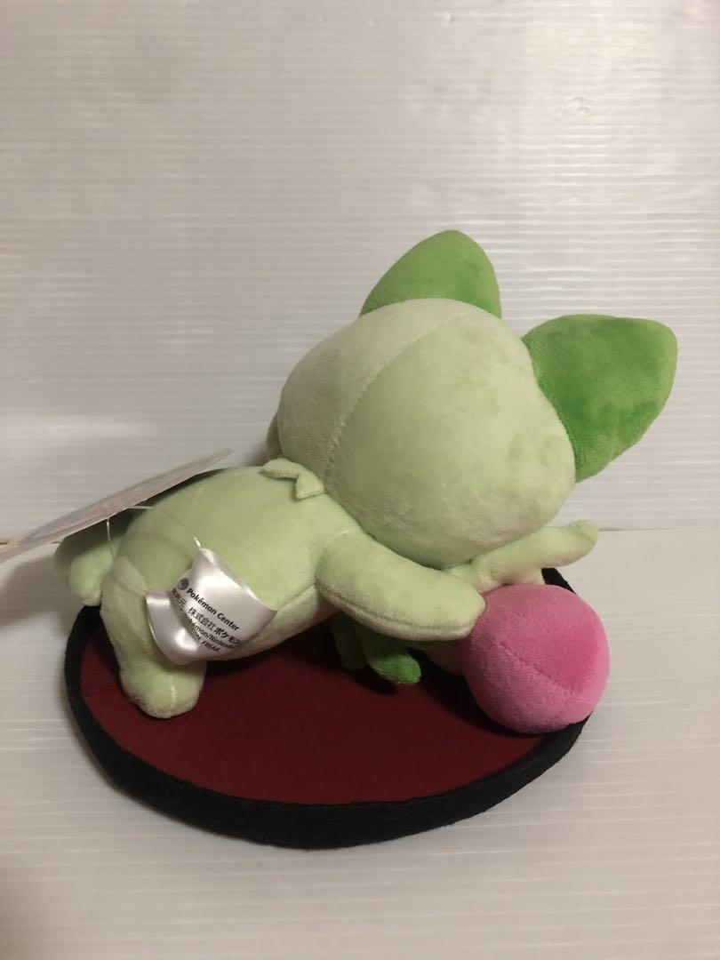 在庫処分 半額 新品タグ付】ぬいぐるみ ニャオハ ポケモンワールドチャンピオン ぬいぐるみ