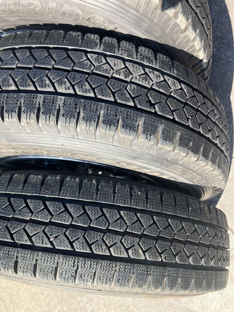 トヨタハイエース純正アルミホイールタイヤ4本セット美品、 冬用タイヤセット