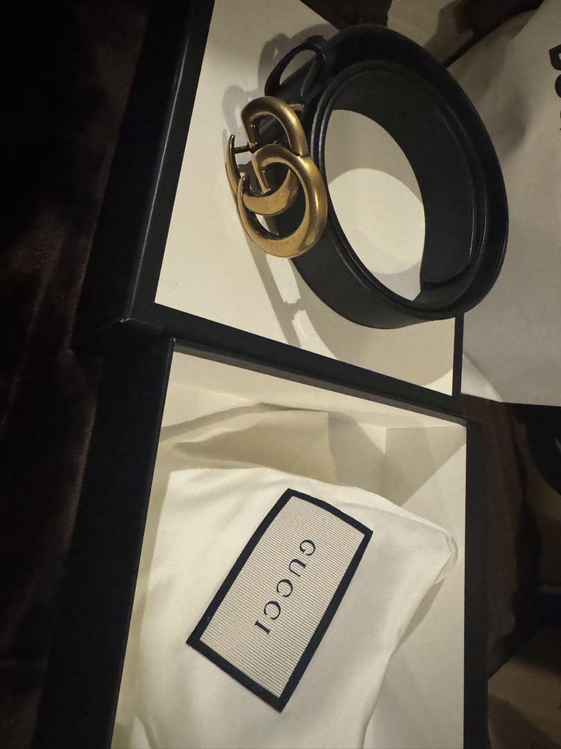 GUCCI ブラックレザーベルト ダブルGバックル