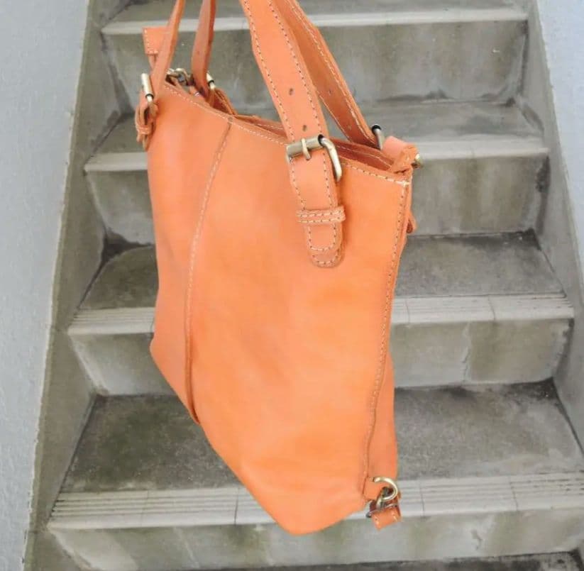 22000円 新品☆3WAY リュック ショルダー ハンド バッグ☆A4 牛革 22000円 新品☆3WAY リュック ショルダー ハンド バッグ☆A4 牛革