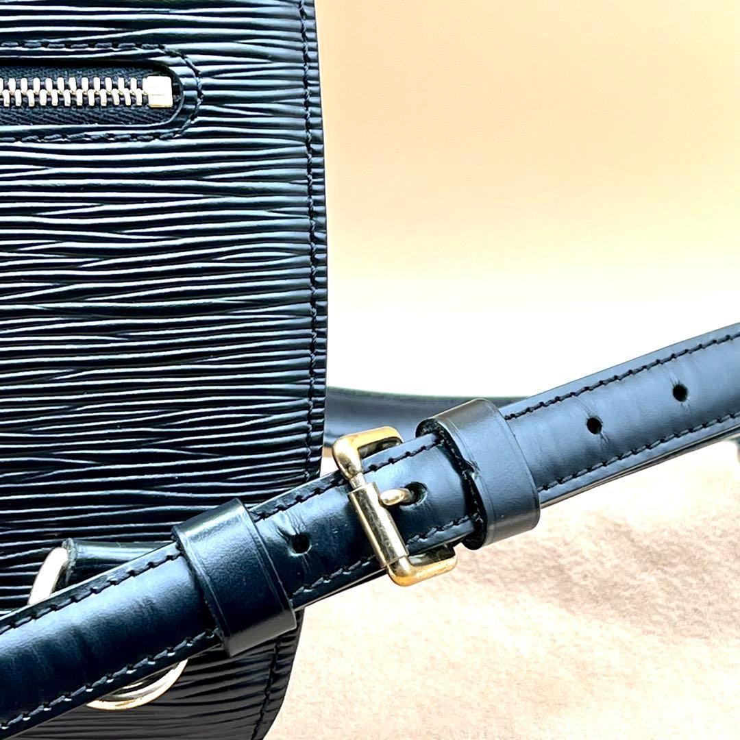 【極美品】Louis Vuitton エピマピオンレザー ブラックバックパック