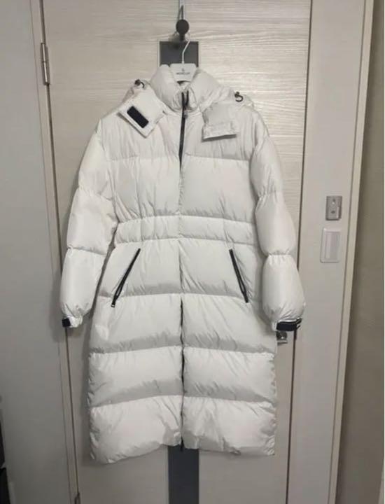 美品 モンクレール DANUBELONGダヌベ ロングダウン 白 サイズ 3 L