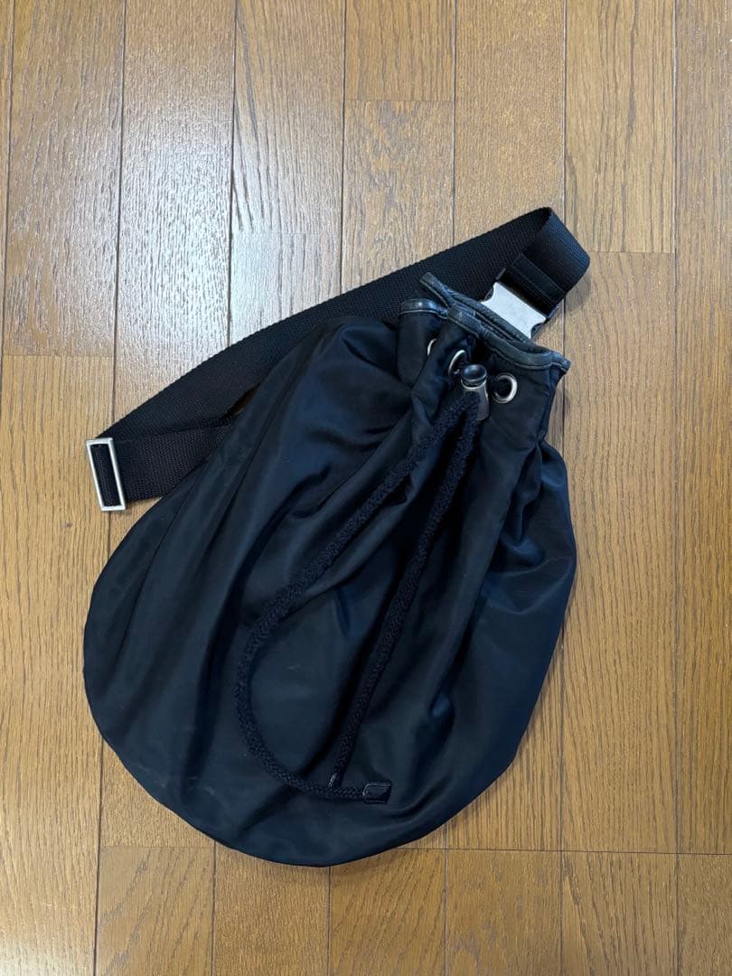 Prada archive スリングバッグワンショルダー巾着