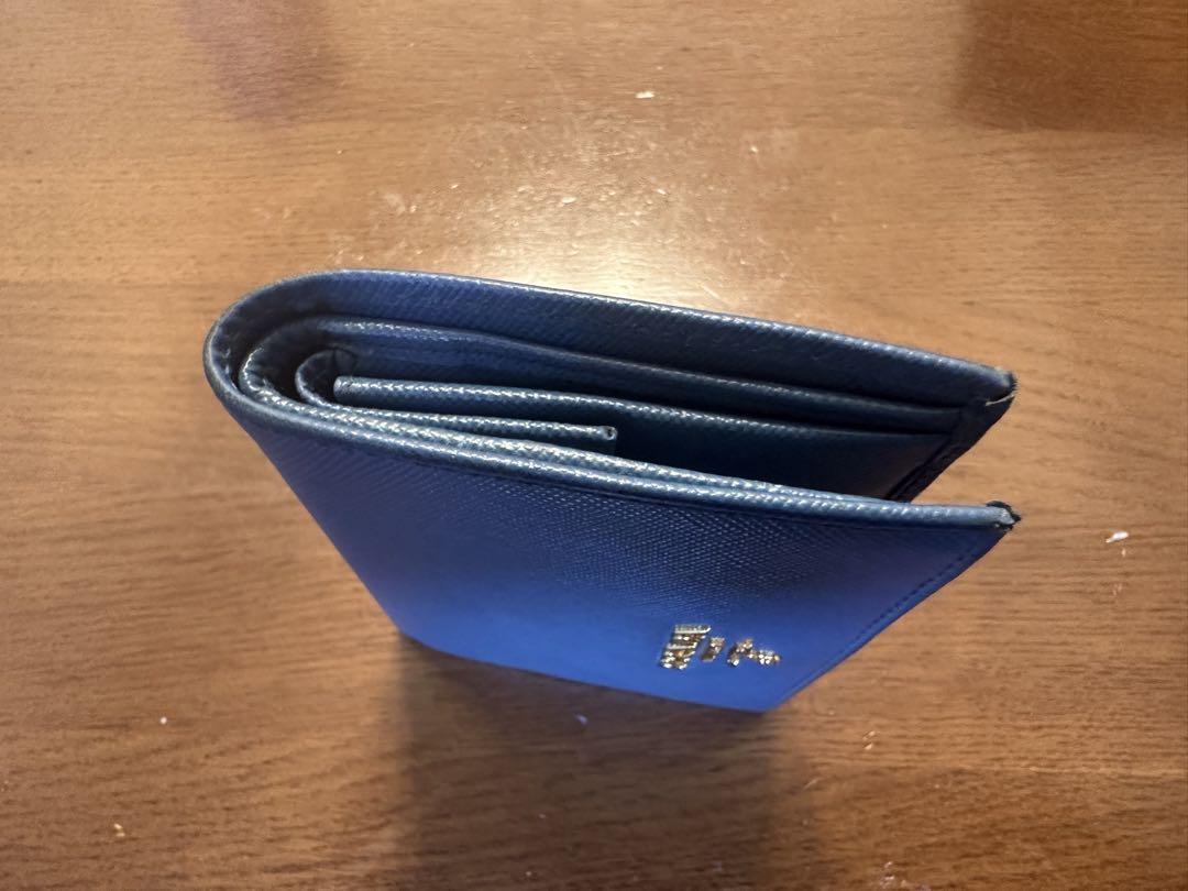 【最終価格】PRADA 二つ折り財布