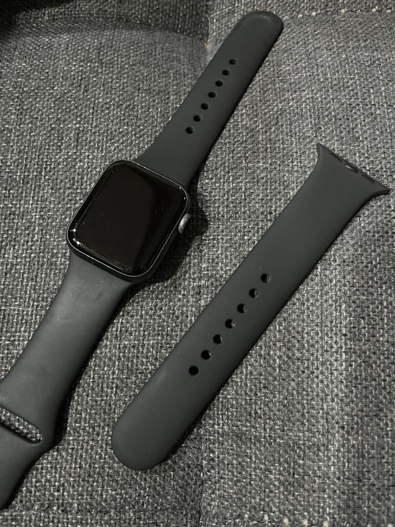 Apple Watch series 4 (Nike Edition) ブラック