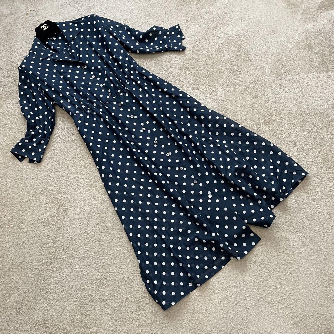 美品 23区 半袖ロングワンピース ドット 総柄 シルク混 ネイビー 近年タグ 美品 23区 半袖ロングワンピース ドット 総柄 シルク混 ネイビー