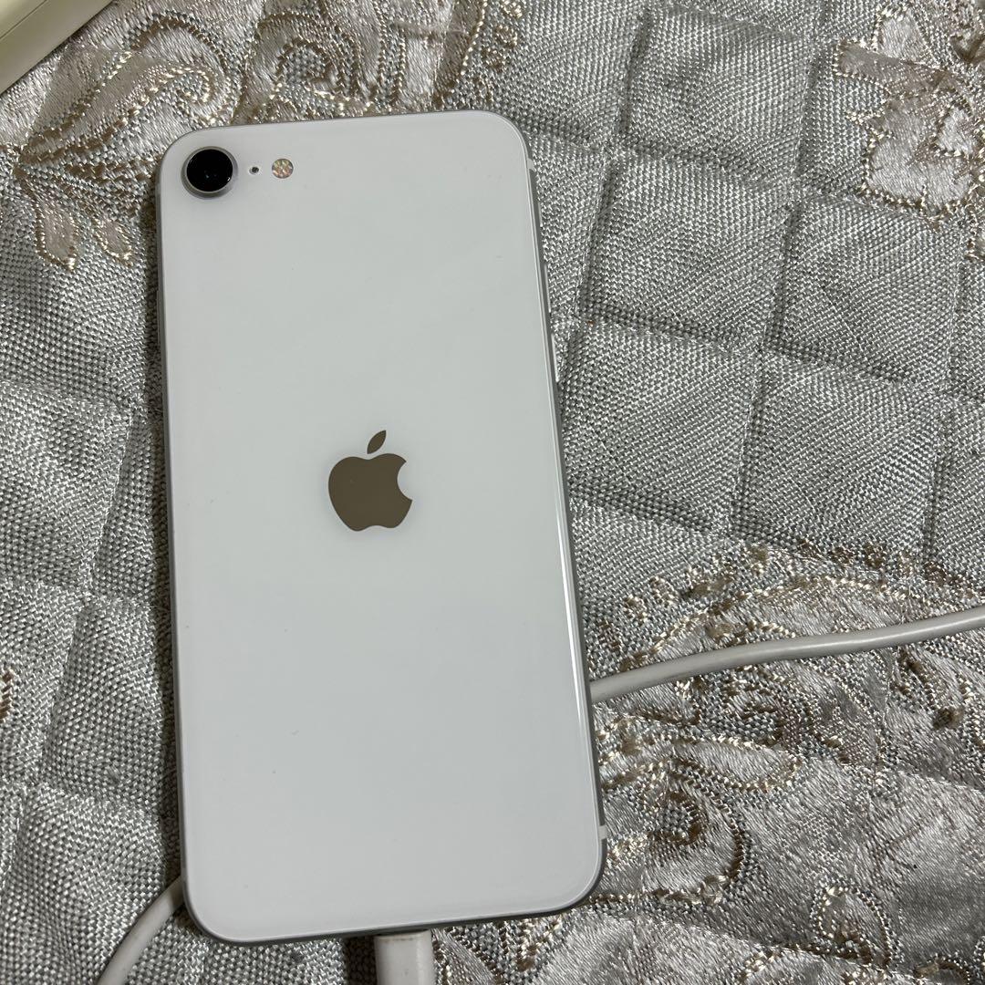 機種名...iPhone SE (第3世代) バッテリー最大容量···78％ 機種名iPhone SE (第3世代) バッテリー最大容量···78％