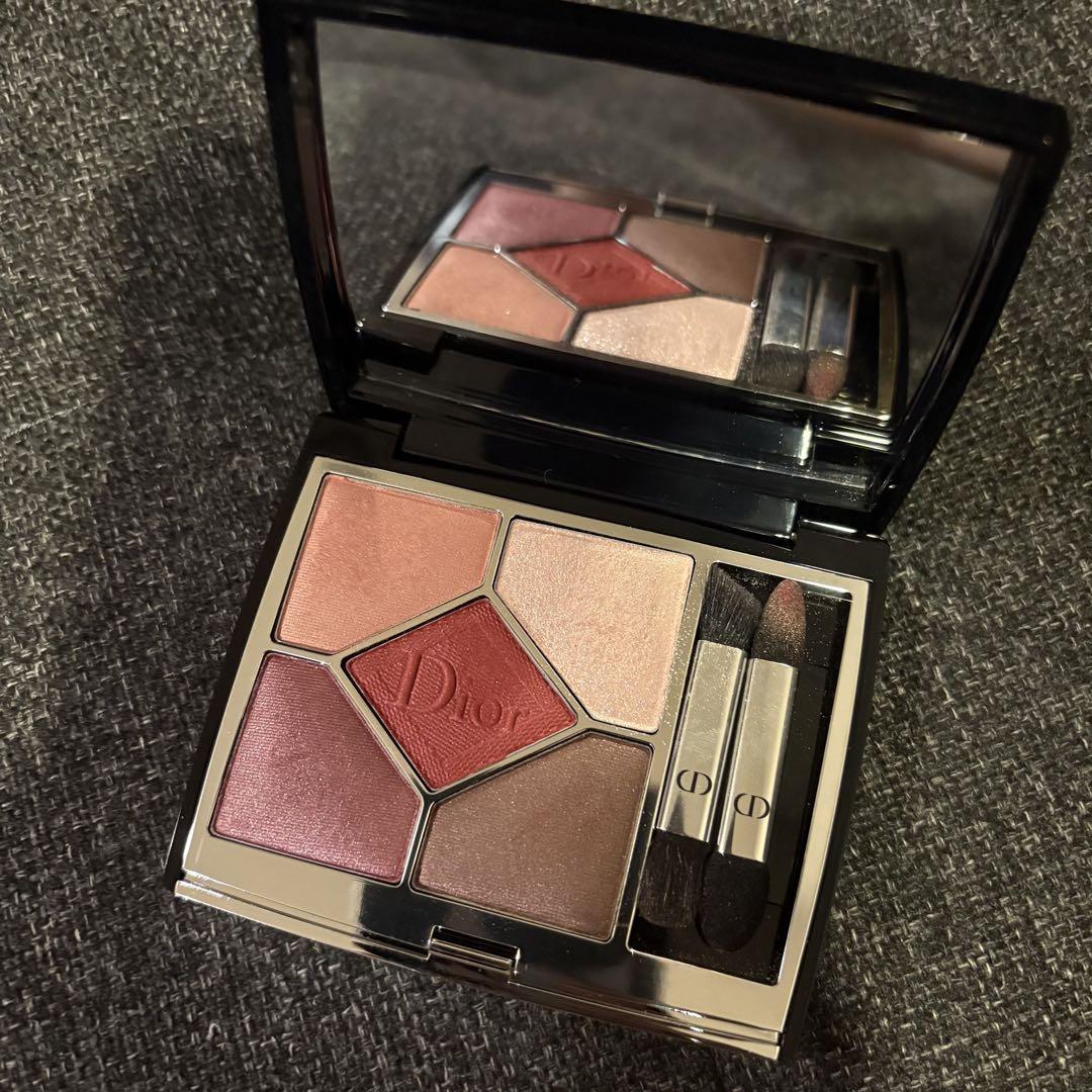 新版Dior 5 COULEURS COUTURE 879 アイシャドウパレット Amazon.com: Dior 5 Couleurs Couture Eyeshadow Palette 7g