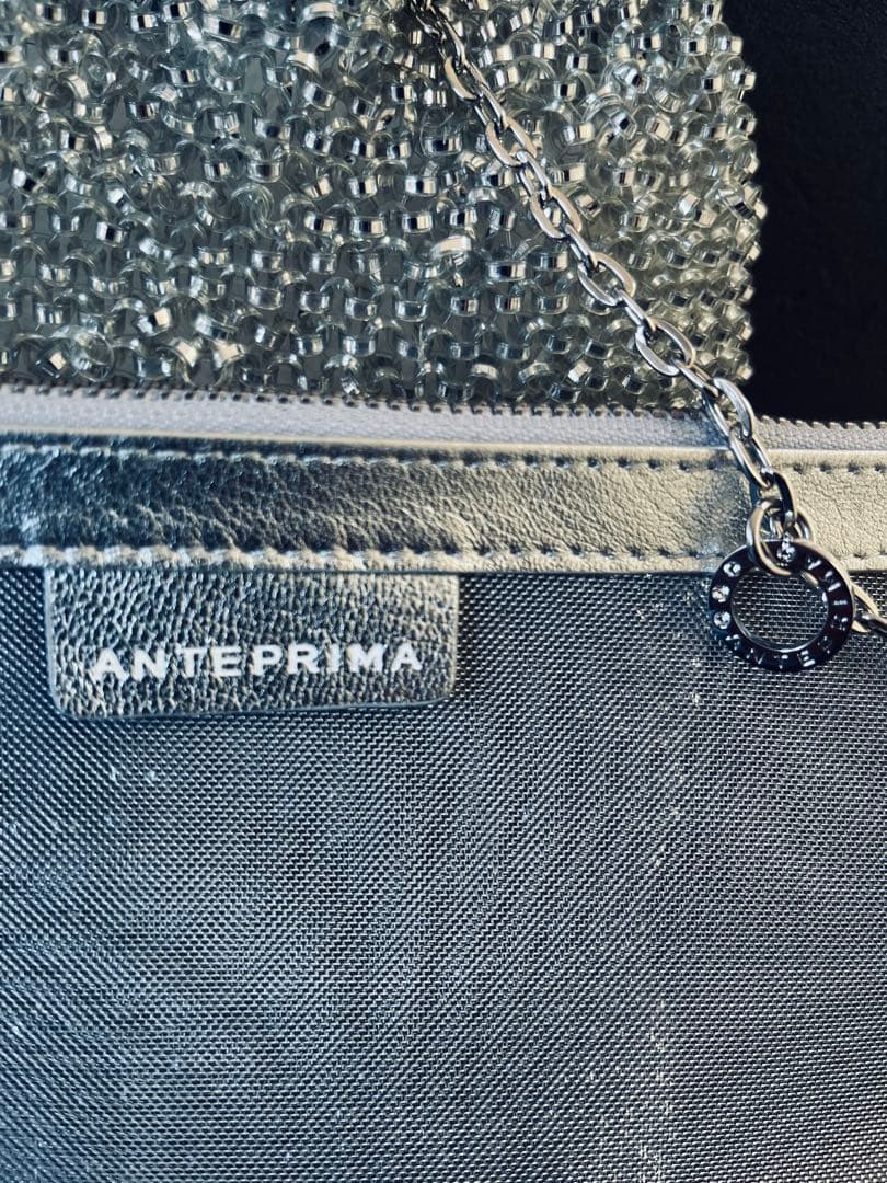 ギフト インナーバック付きアンテプリマのシルバーバックANTEPRIMA