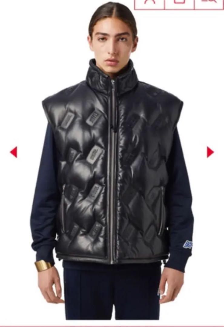 格安
 DIESEL 定価143000円  S  Black 22KUR-THERMO  ダウンベスト