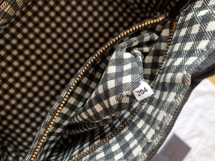 超美品♪】PRADA カナパ S NEROブラック 限定 ギンガムチェック - メルカリ 超美品♪】PRADA カナパ S NEROブラック 限定 ギンガムチェック - メルカリ