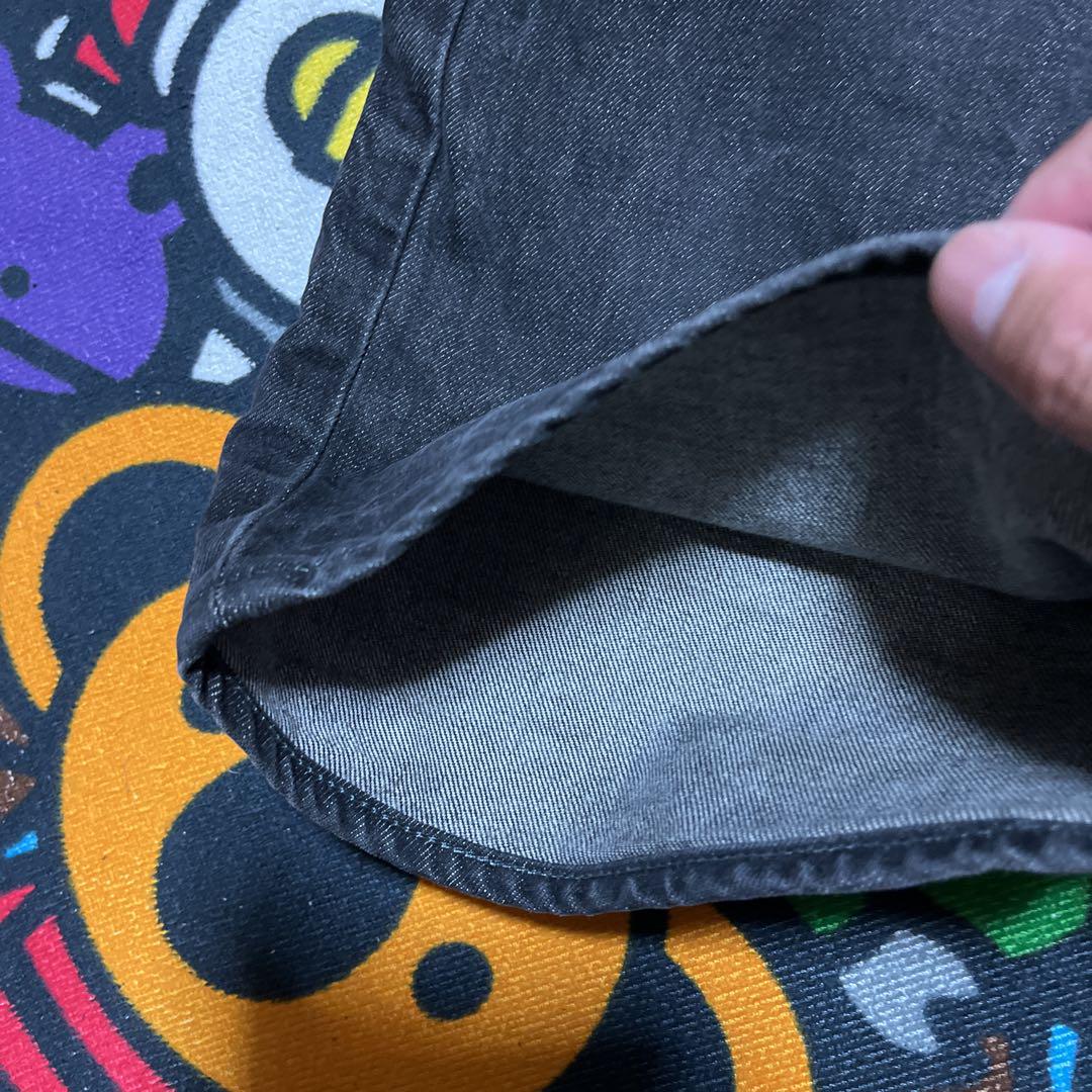 APE  BAPE  KAWS 刺繍　DENIM STA デニム　ショーツ　L