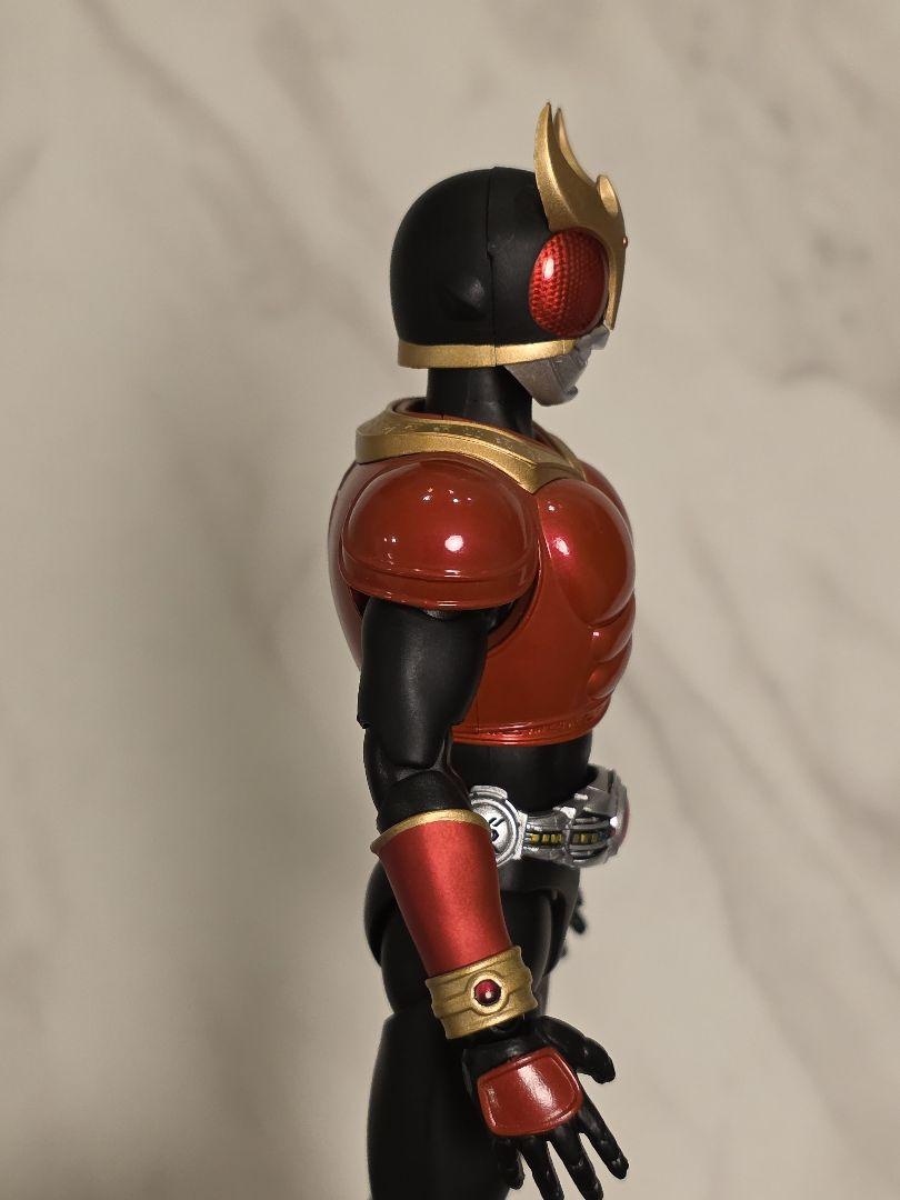 S.H Figuarts　真骨彫　仮面ライダークウガ　マイティフォーム