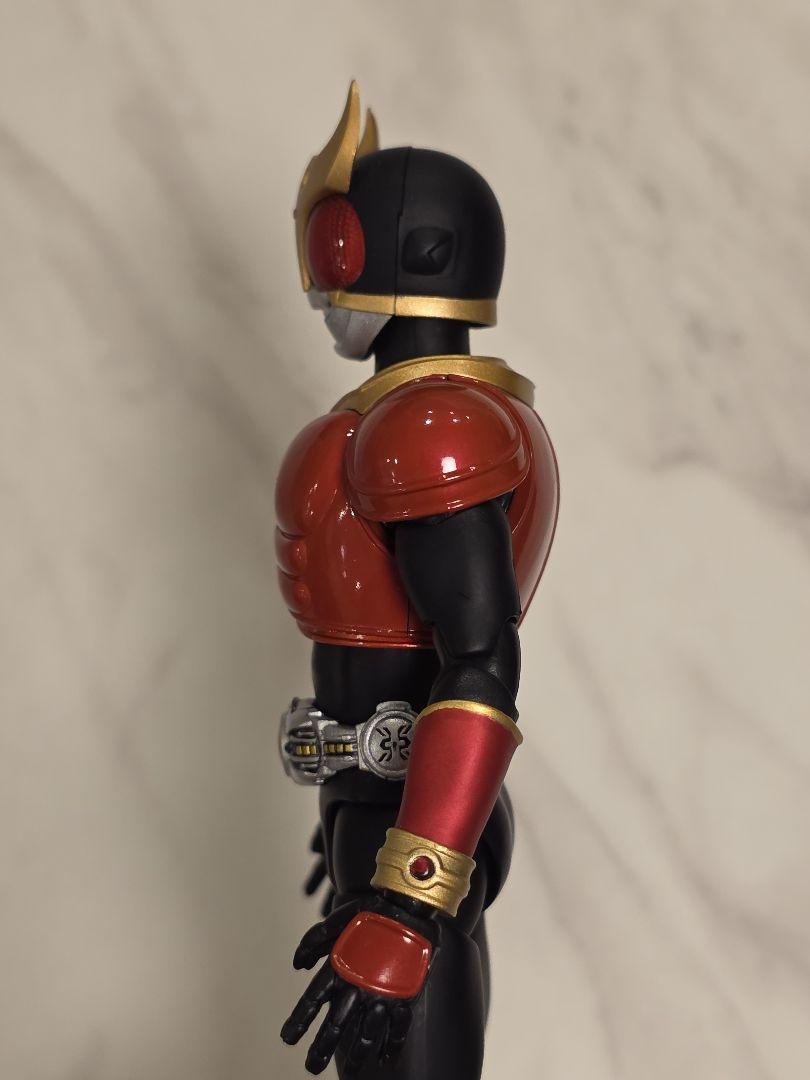 S.H Figuarts　真骨彫　仮面ライダークウガ　マイティフォーム