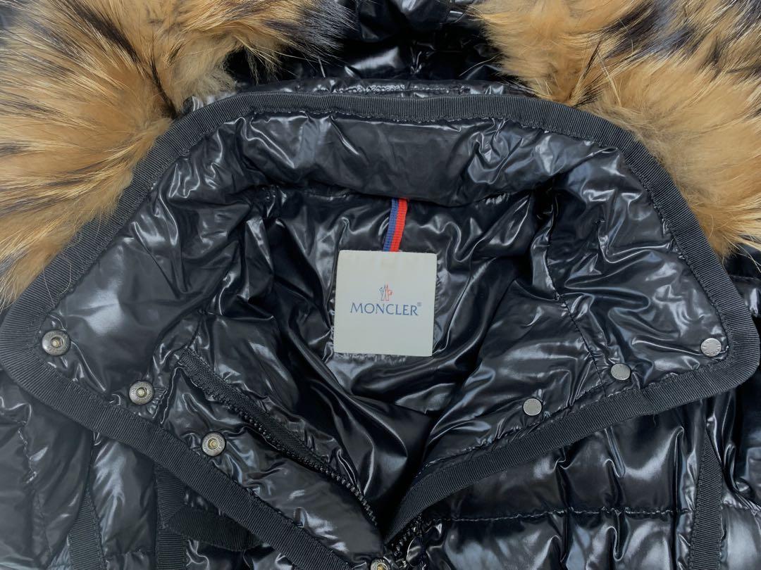 MONCLER 黒