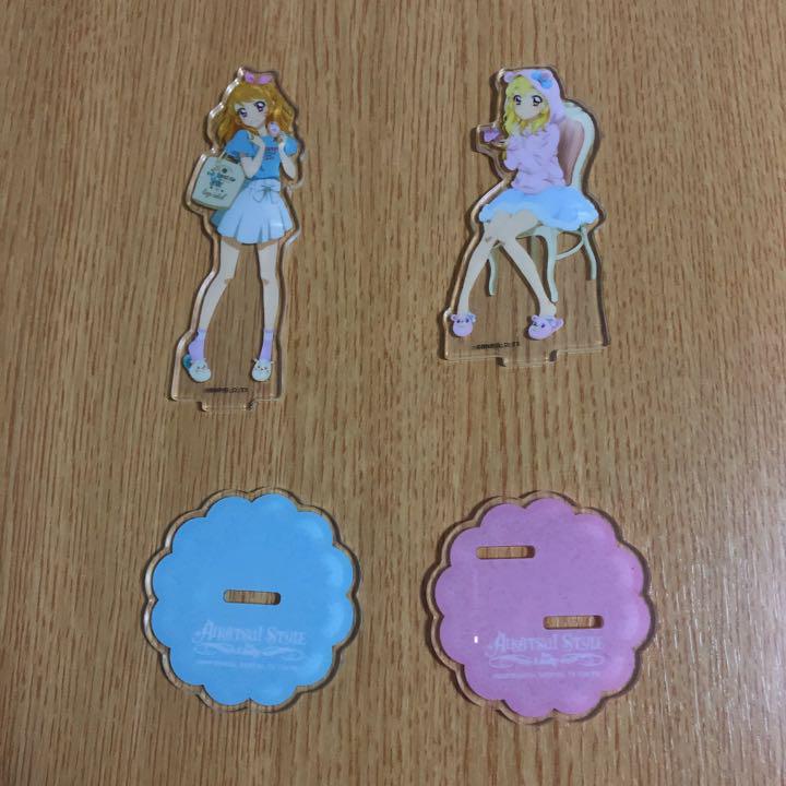 正規品 アイカツ アクリルスタンド 星宮いちご 大空あかり お部屋ver Korfball Jp
