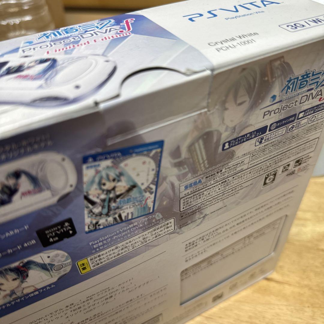 新品　PlayStation®Vita 初音ミク Limited Edition