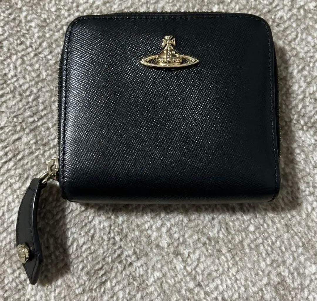 ヴィヴィアンウエストウッド 二つ折り財布 vivienne WestwoodVivienne Westwood