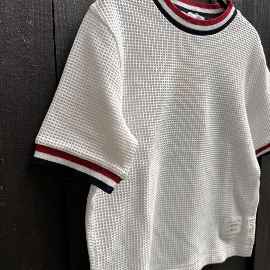 トムブラウン　Tシャツ　新品タグ付き