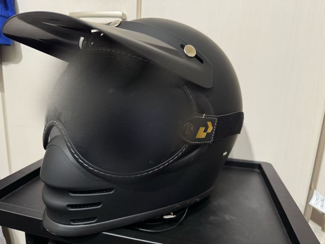 LEAD ヘルメット