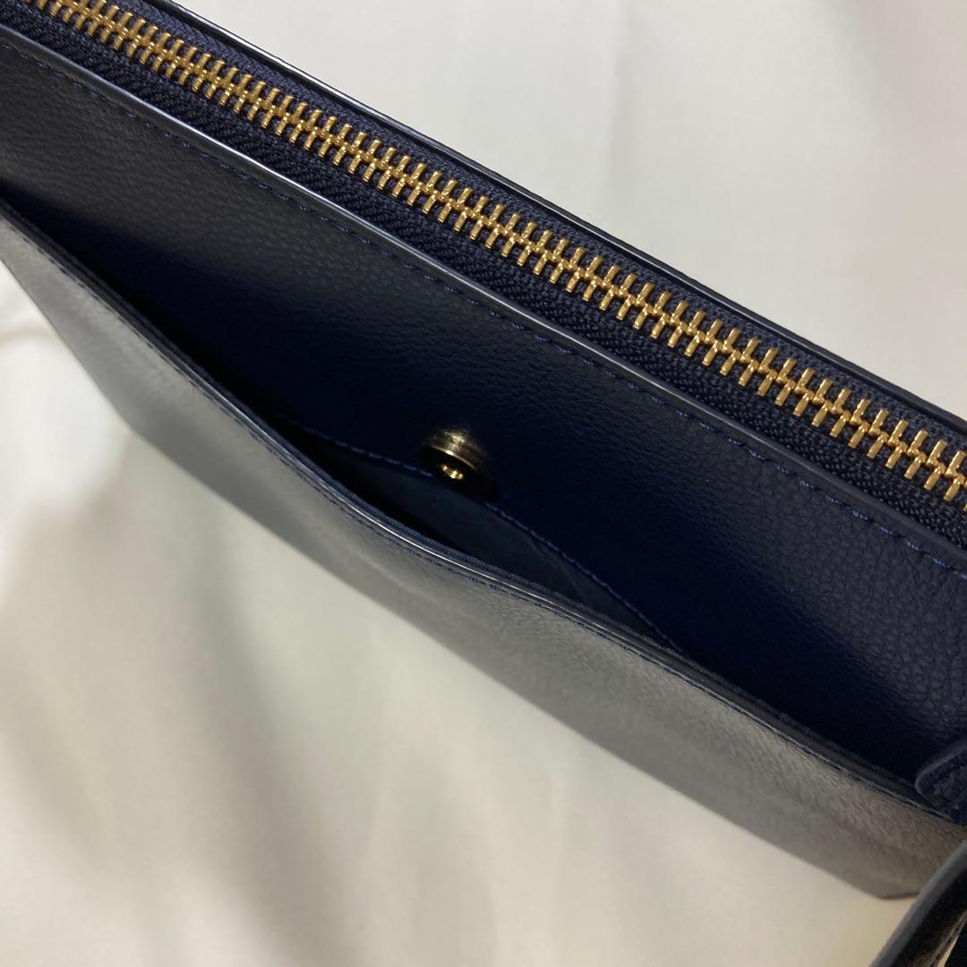 アニエスベー ショルダーバッグ　牛革　レザー　ネイビー　美品