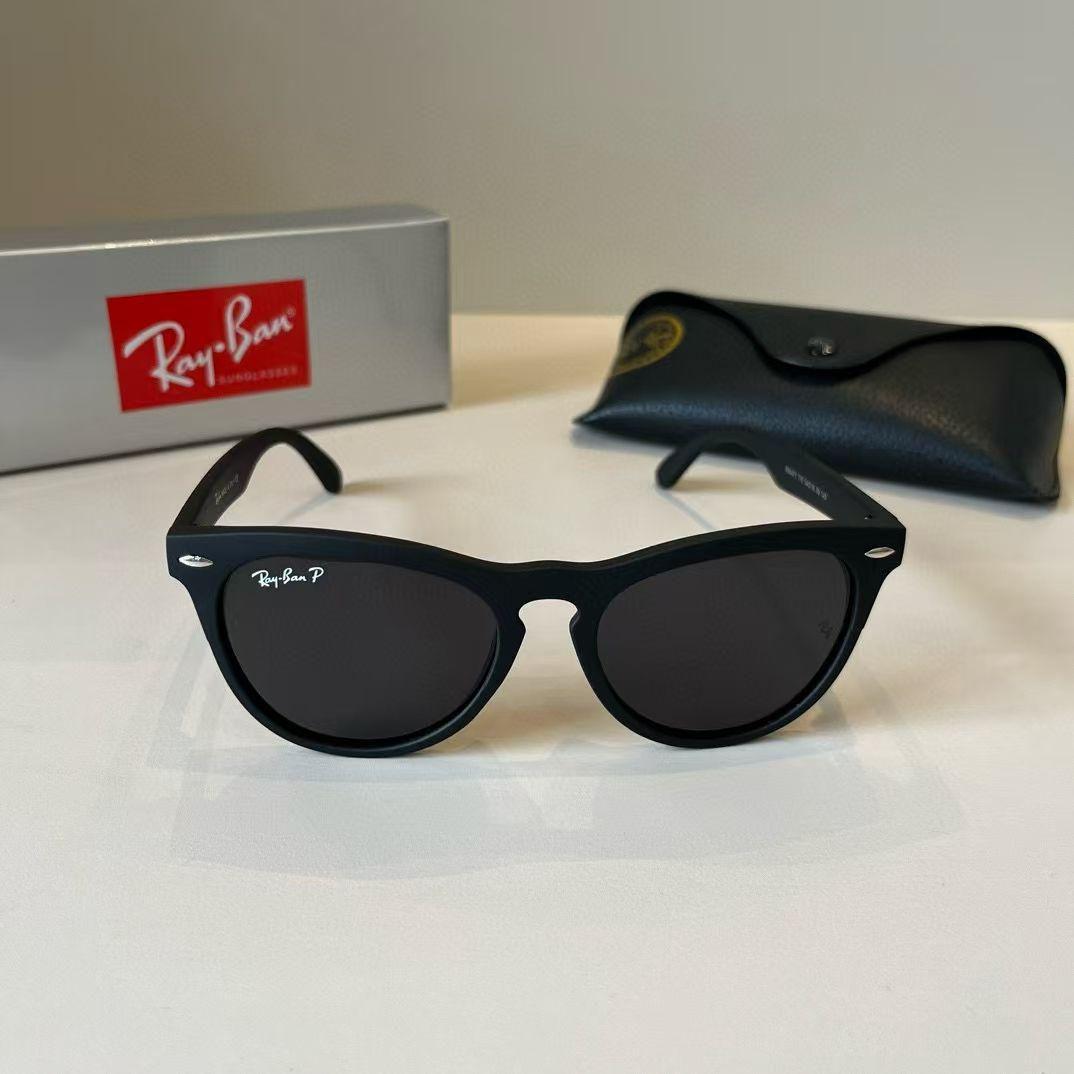 Ray-Ban ウェイファーラー ブラックサングラス