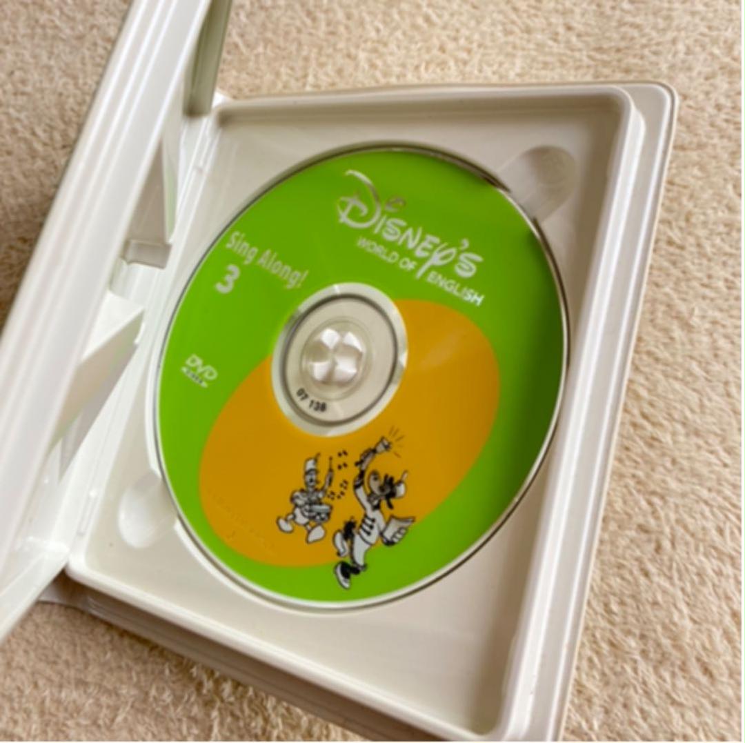 それいけ！アンパンマン　2014年　DVD11枚セット　全巻送料無料　24024 それいけ！アンパンマン 2014年 DVD11枚セット 全巻送料無料