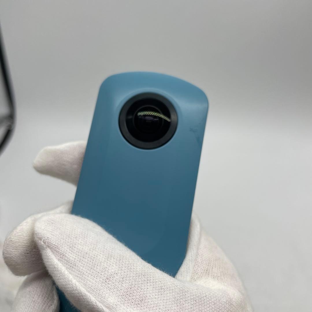 RICOH THETA SC (ブルー) 360度カメラ+自撮り棒セット RICOH THETA SC (ブルー) 360度カメラ+自撮り棒セット