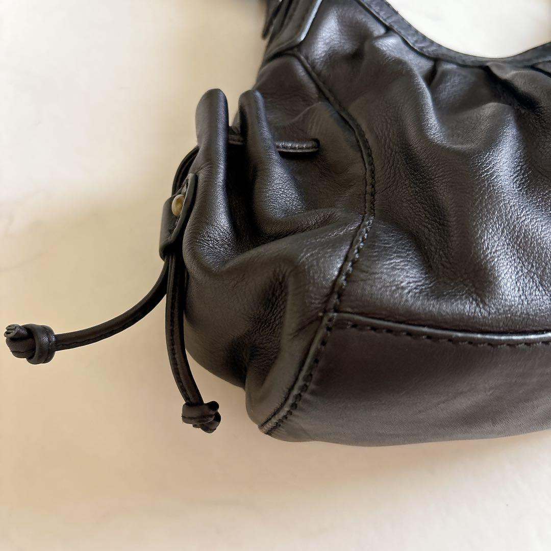 極美品 ECCO ブラックレザーショルダーバッグ 肩掛け 袋付き