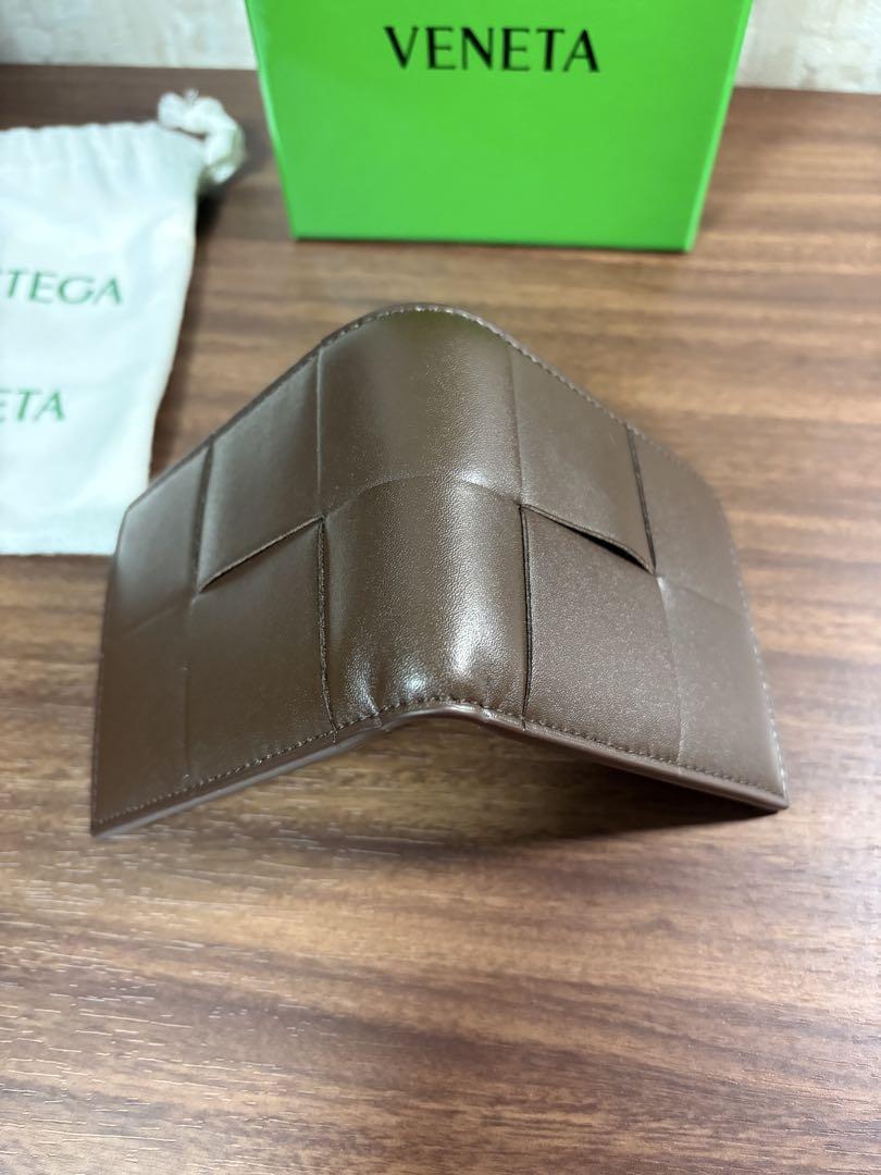 BOTTEGA VENETA ブラウン 二つ折り財布 美品 - メルカリ