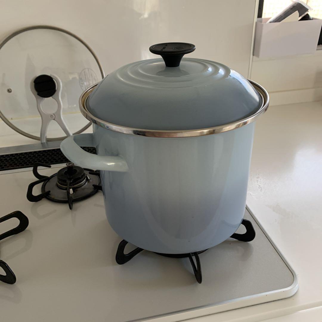 ル・クルーゼ　水色ホーロー鍋 4,750円