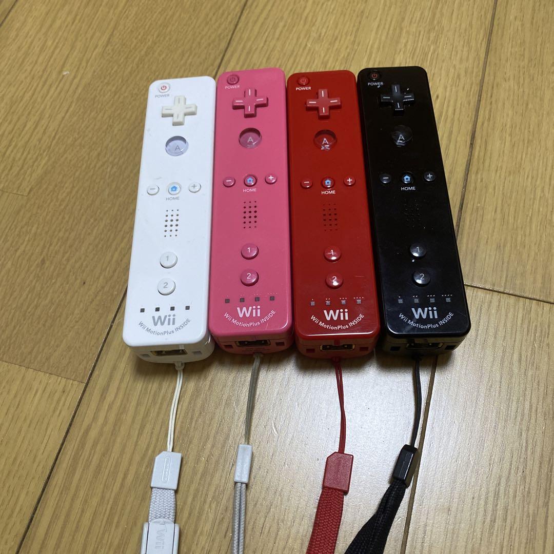 任天堂 Wiiリモコンモーションプラス4本セット 白　赤 青 黒