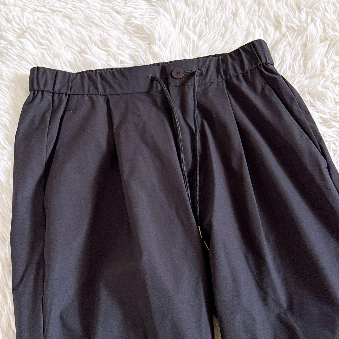 美品✨アタッチメント　4WAYストレッチタフタ1タックスリムテーパードパンツ