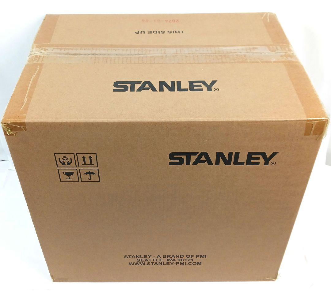 新品スタンレー　アドベンチャーシリーズクーラーボックス15.1Lチャコール