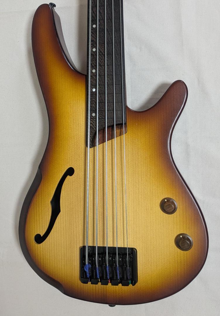 Ibanez SRH505F フレットレスベース