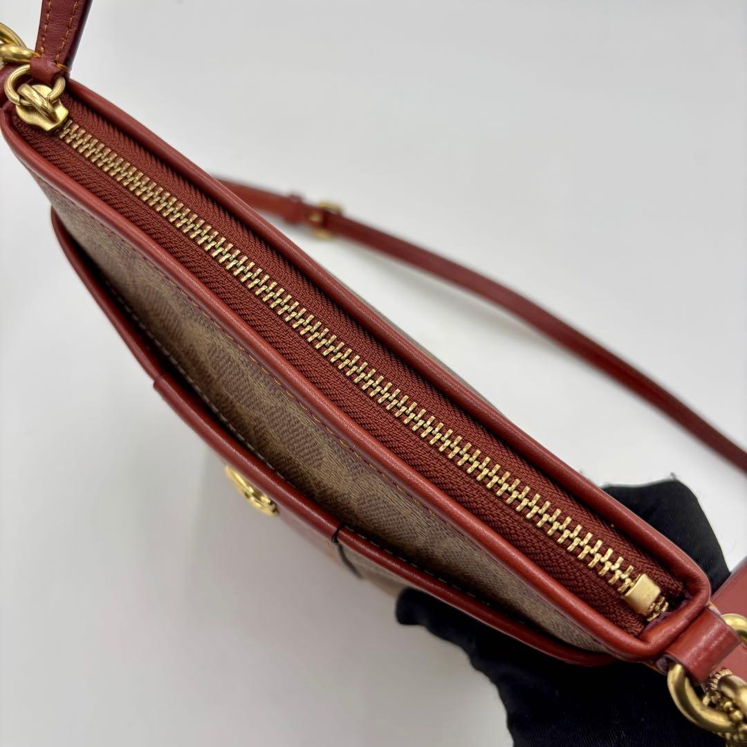 【美品】COACH コーチ シグネチャー レザー ショルダーバッグCC533 【美品】COACH コーチ シグネチャー レザー ショルダーバッグCC533