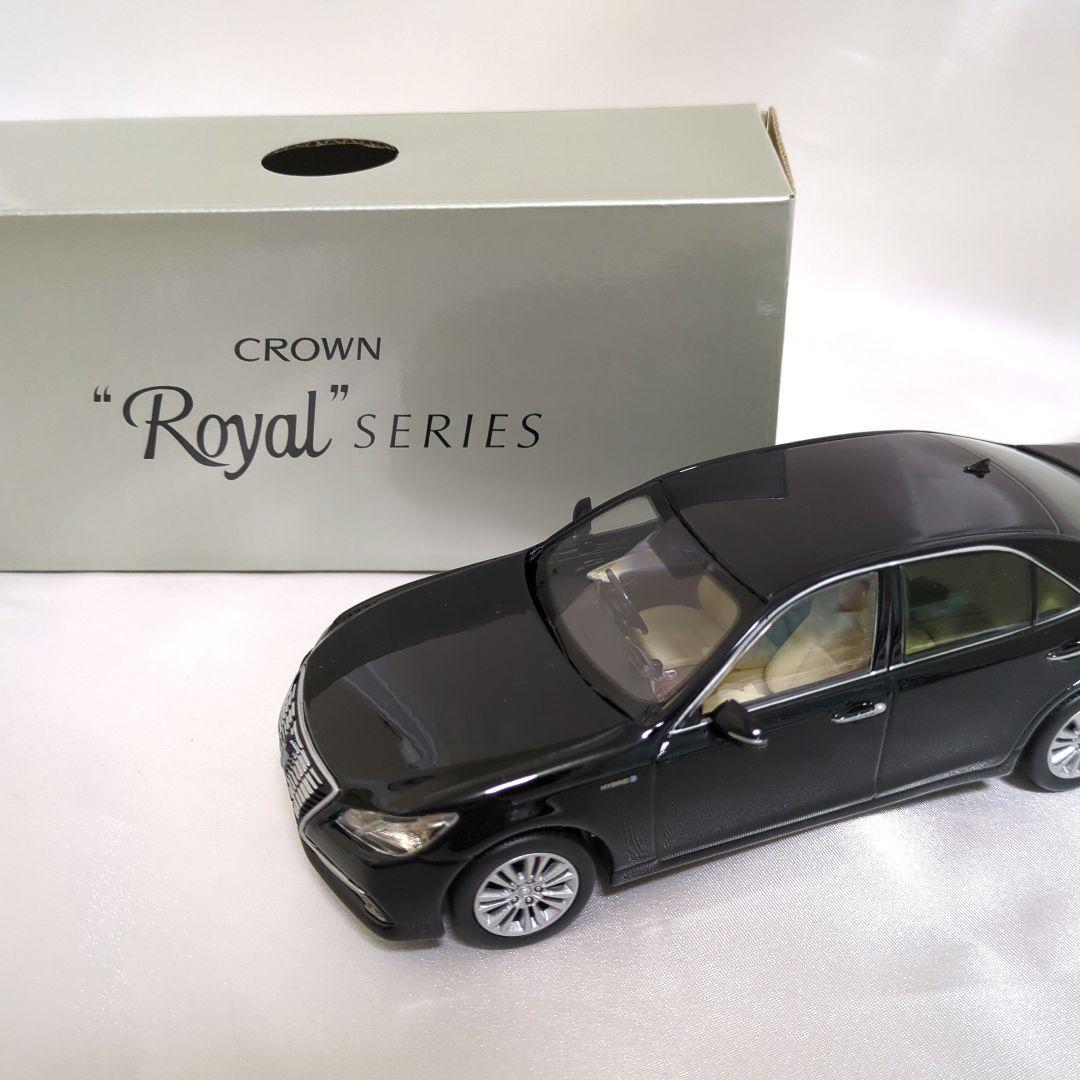 クラウン 202ブラック ロイヤルサルーン ミニカー 非売品