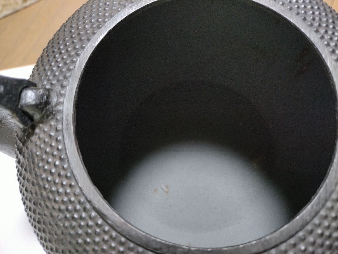 南部鉄瓶 丸型アラレ 銘入 南部鉄瓶 丸型アラレ 銘入