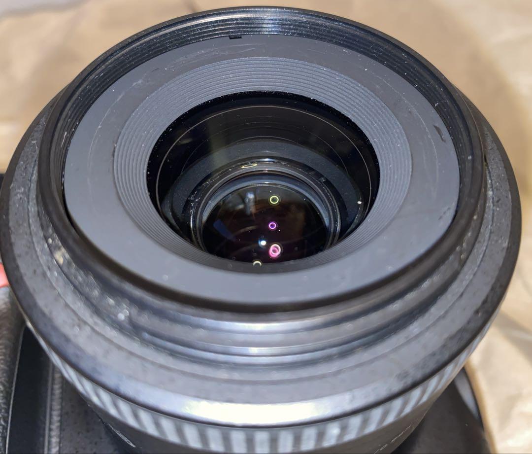 D5000 (訳あり)+AF-S DX 35mm 1.8G+キットズームレンズ D5000 (訳あり)+AF-S DX 35mm 1.8G+キットズームレンズ