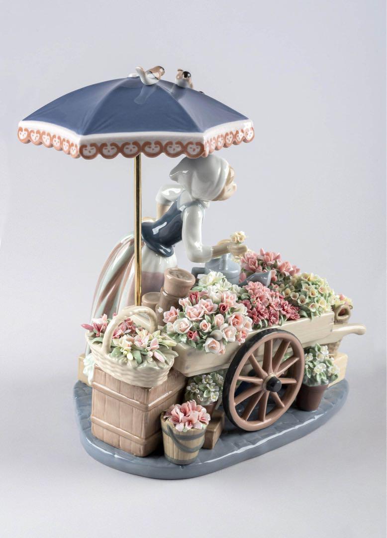 ずっと気になってた 極美品・超希少】LLADRO 「公園通りの花屋さん」公式ガラス 置物