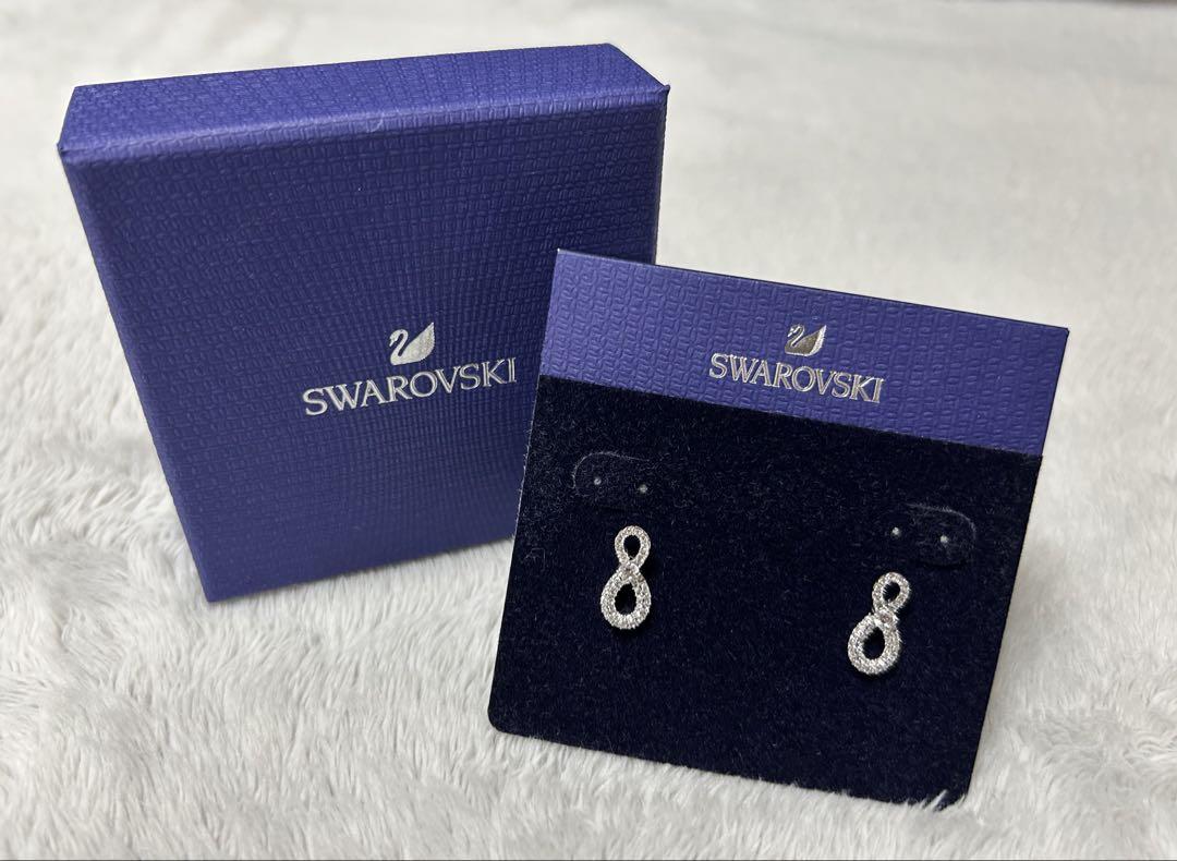 スワロフスキー　Swarovski 無限大形状 ピアス