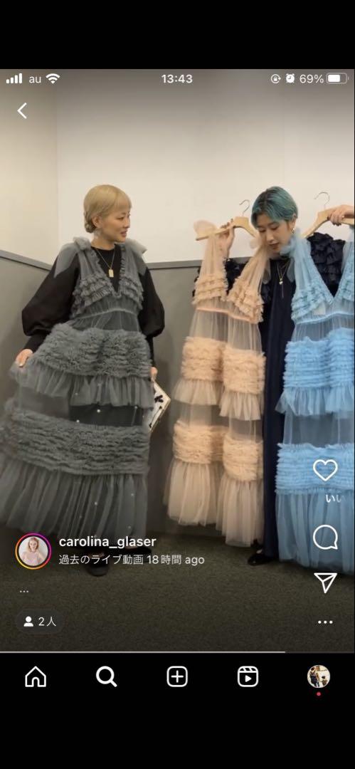 カロリナグレイサー　チュールフリルドレスワンピ　グレー
