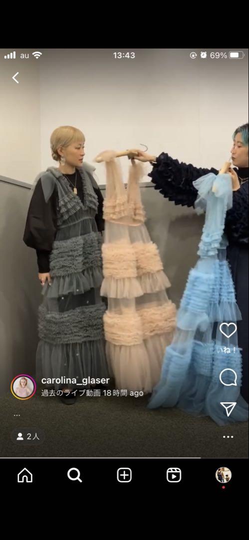 カロリナグレイサー　チュールフリルドレスワンピ　グレー