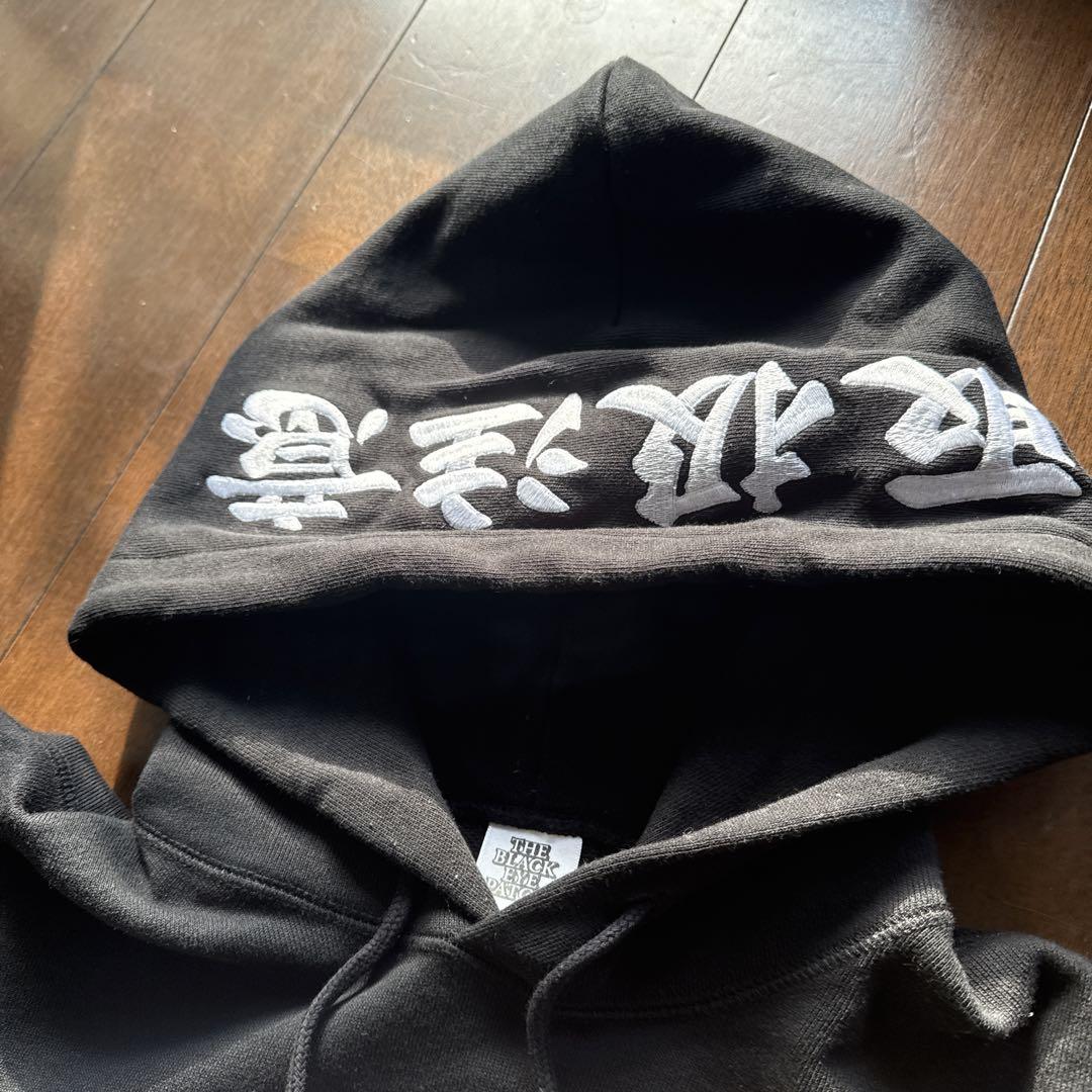 ブラックアイパッチ BlackEyePatch取扱注意 パーカー 刺繍 即売