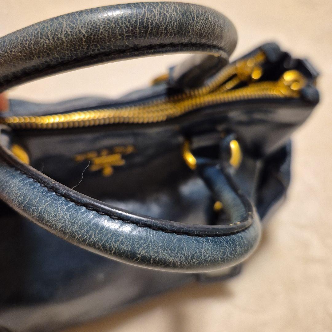 【売り尽くしセール】PRADA モスグリーン レザー ハンドバッグ