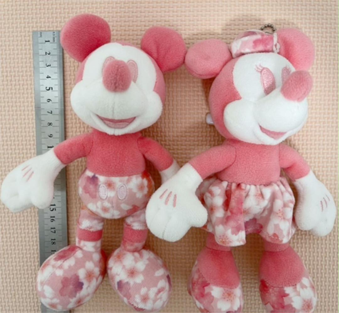 ディズニーランド ミッキーミニー さくらペアぬいぐるみバッジ